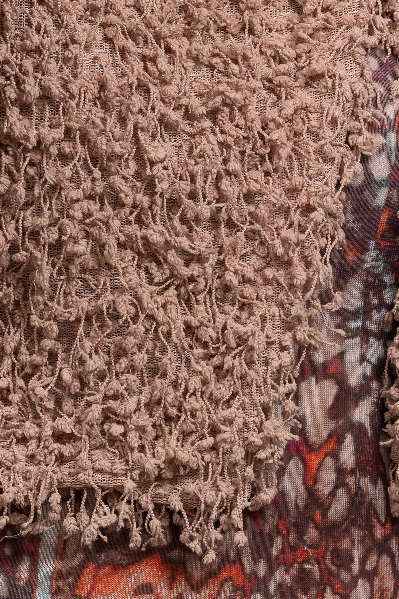 Tissu pompons rose pâle