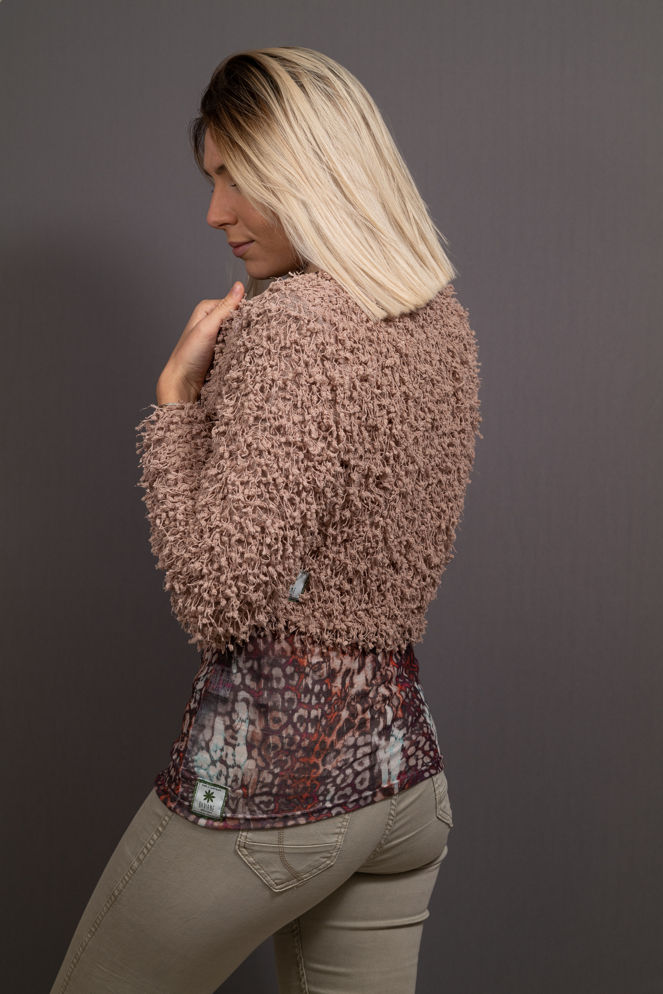 Cardigan court pompons