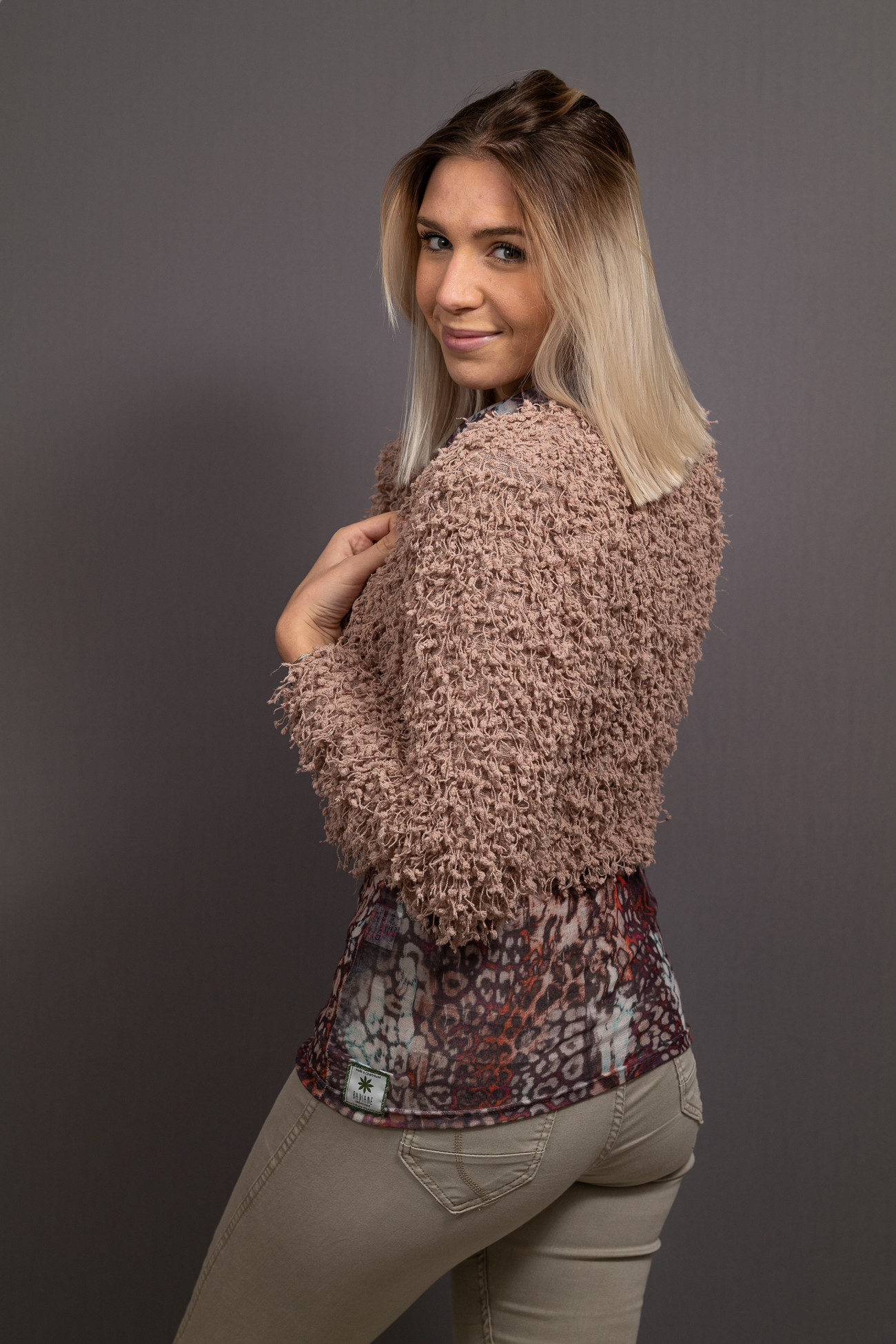 Cardigan court pompons