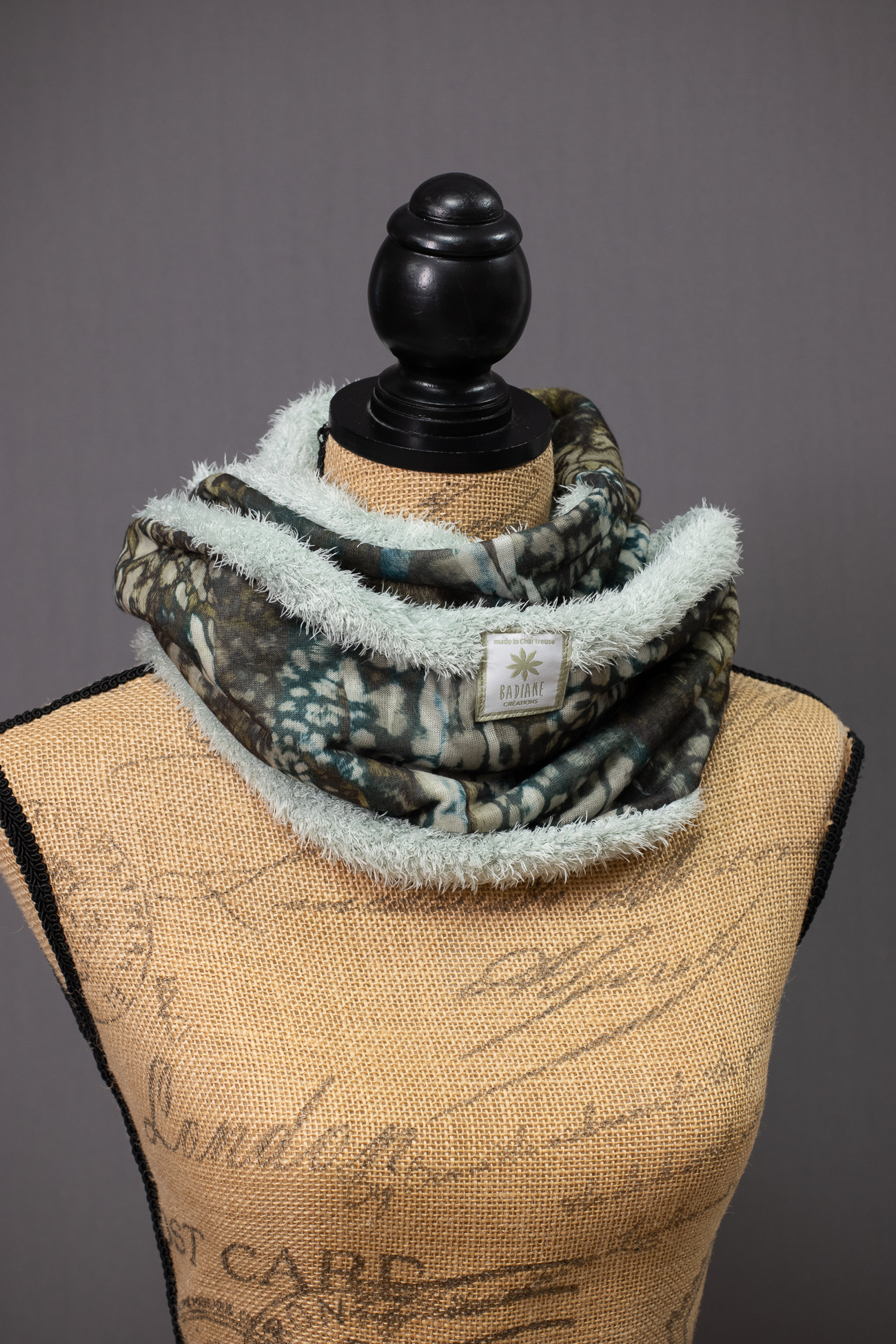 Cache-cou réversible Cache-cou réversible