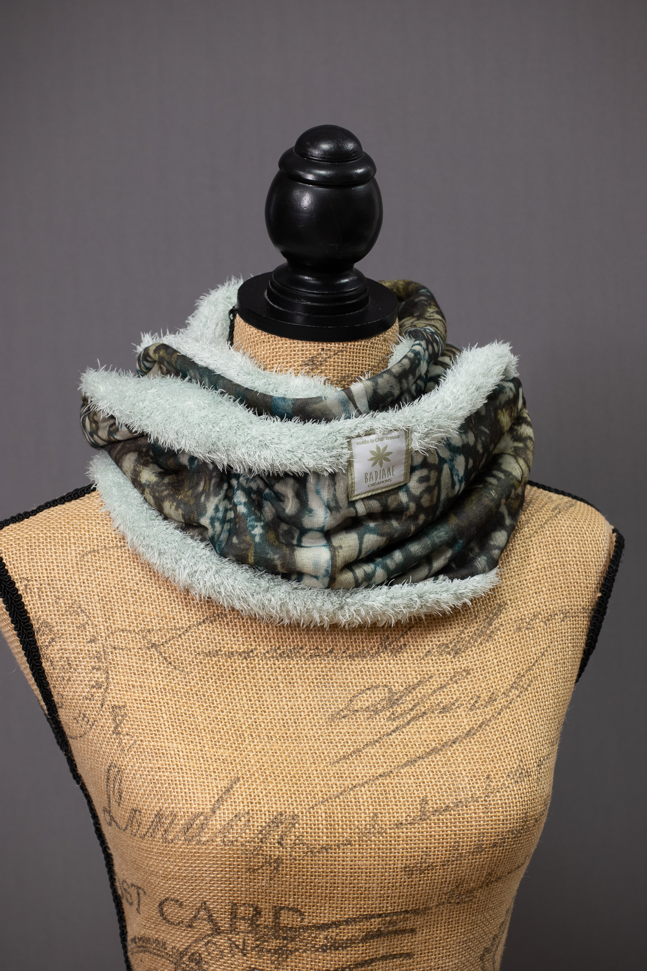 Cache-cou réversible Cache-cou réversible