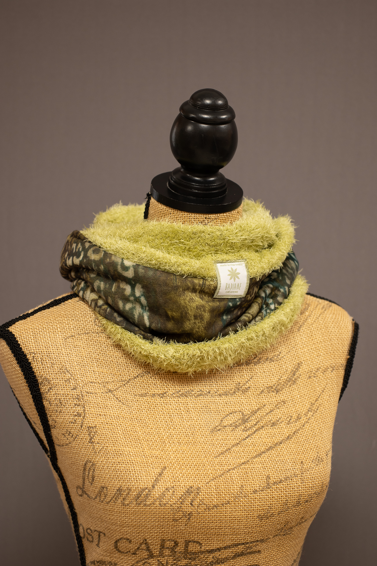 Cache-cou réversible Cache-cou réversible