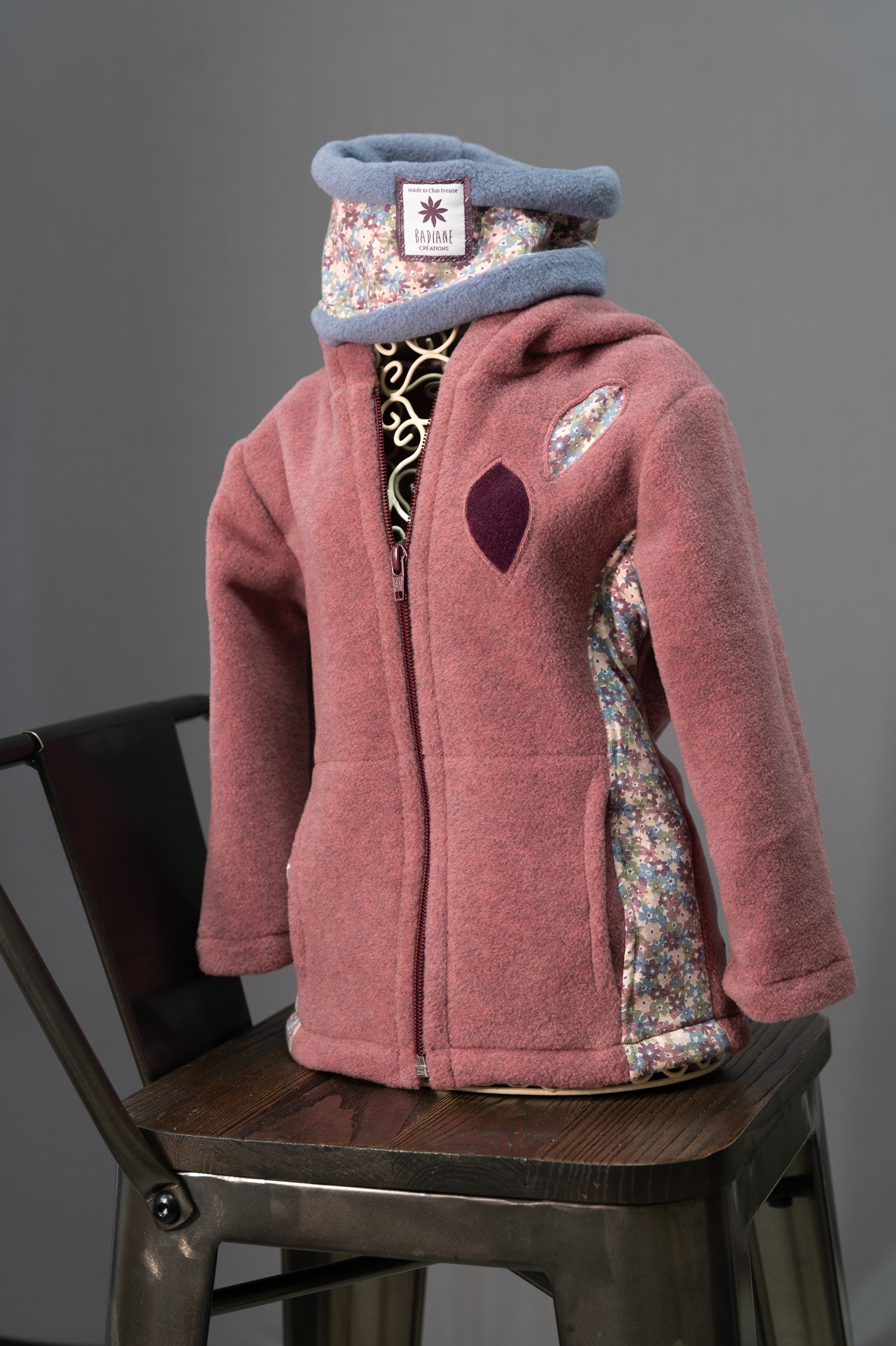 Veste polaire et cache-cou Veste polaire et cache-cou