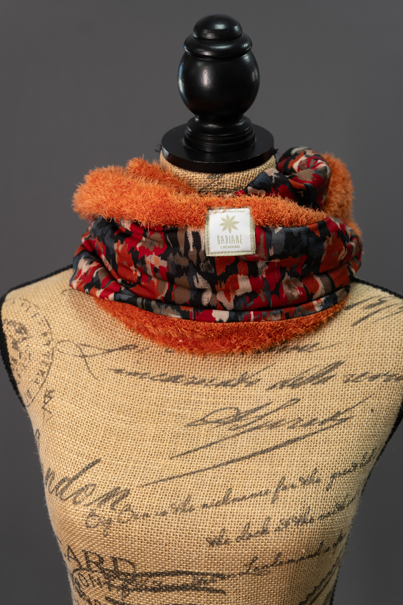 Cache-cou réversible Cache-cou réversible