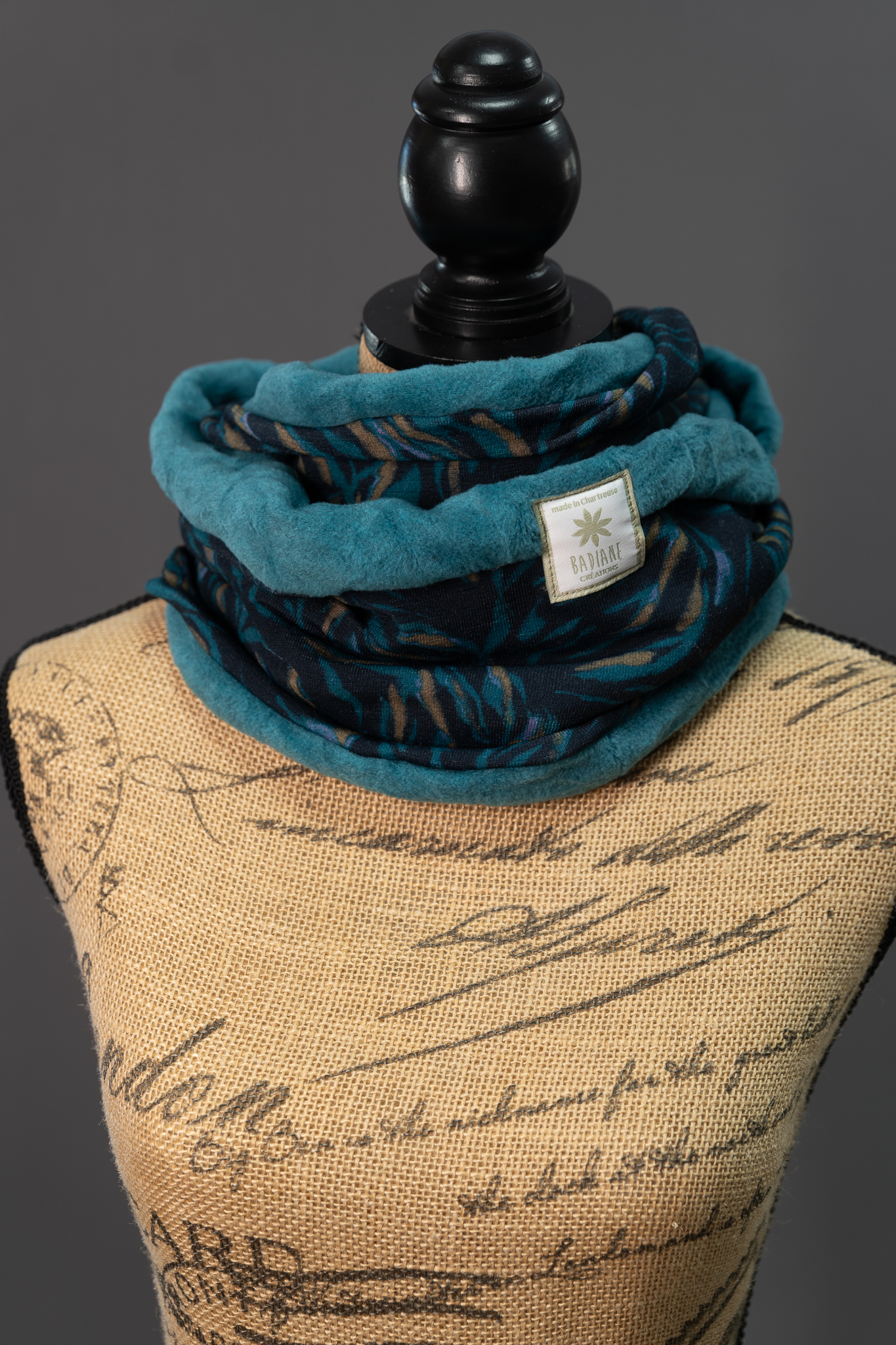 Cache-cou réversible Cache-cou réversible