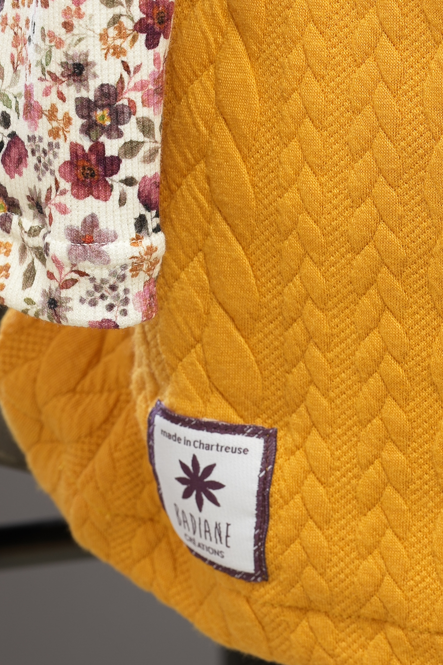 Détail robe tunique Détail robe tunique